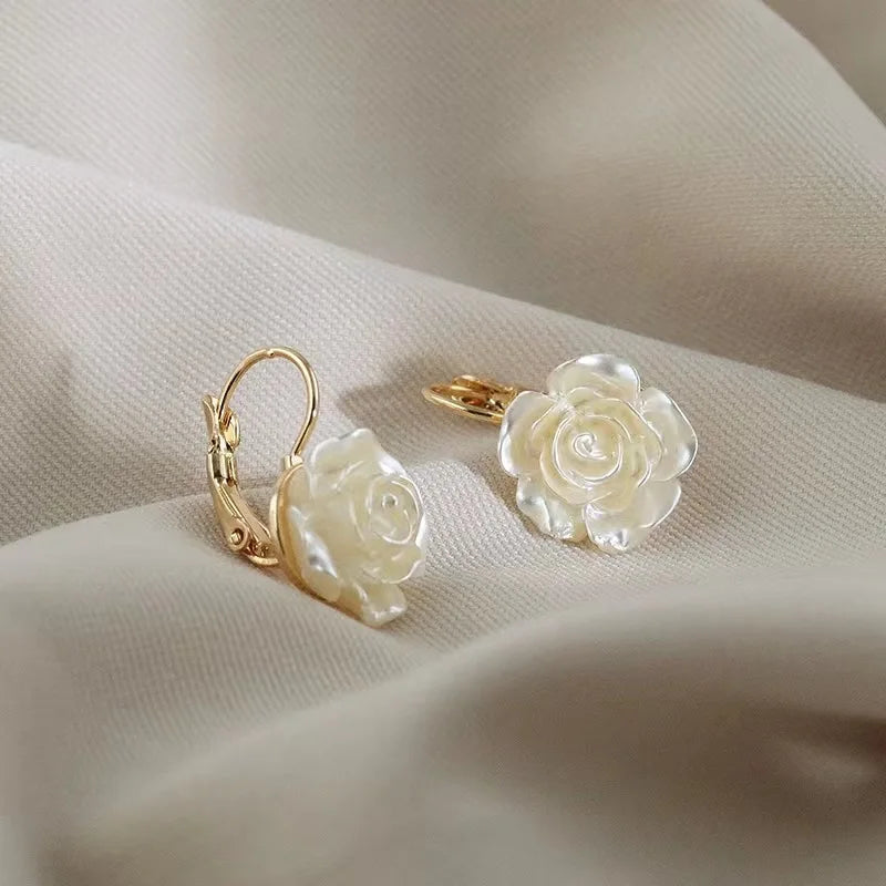 The Camellia Flower Dangle Earrings